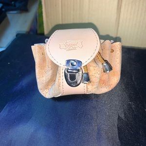 Viator palm sized corked leather coin purse. Made in Portugal